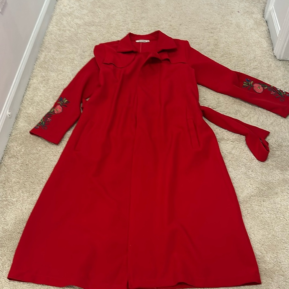 Red cardigan/blaizer/ suit jacket with embroidery